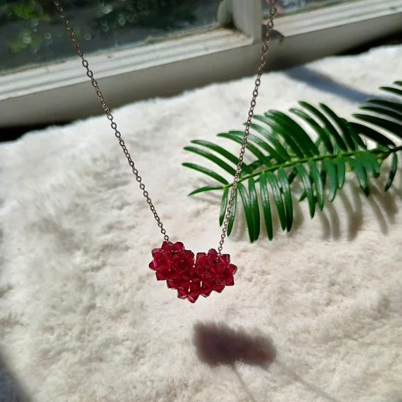 Gorgeous Swarovski Crystal Heart Pendant On Dainty 925 Sterling Silver Chain - Picture 10 of 11